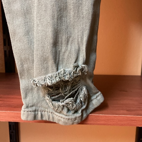 VIP Jeans - Picture 9 of 10